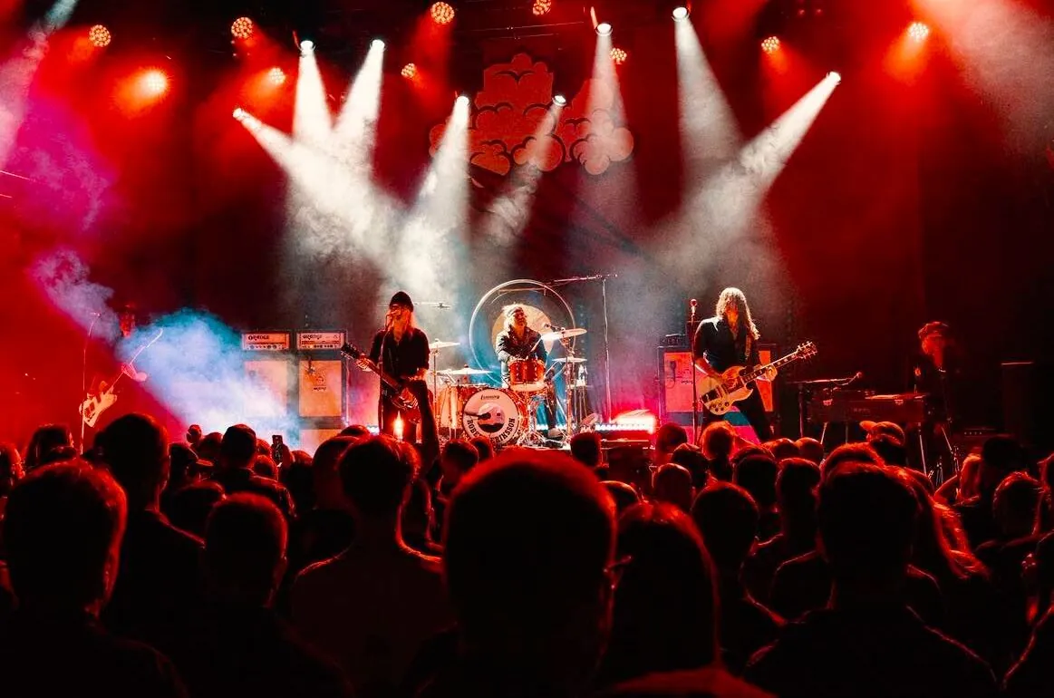 The Hellacopters: l video professionale di tre brani dall'esibizione al Wacken 2025