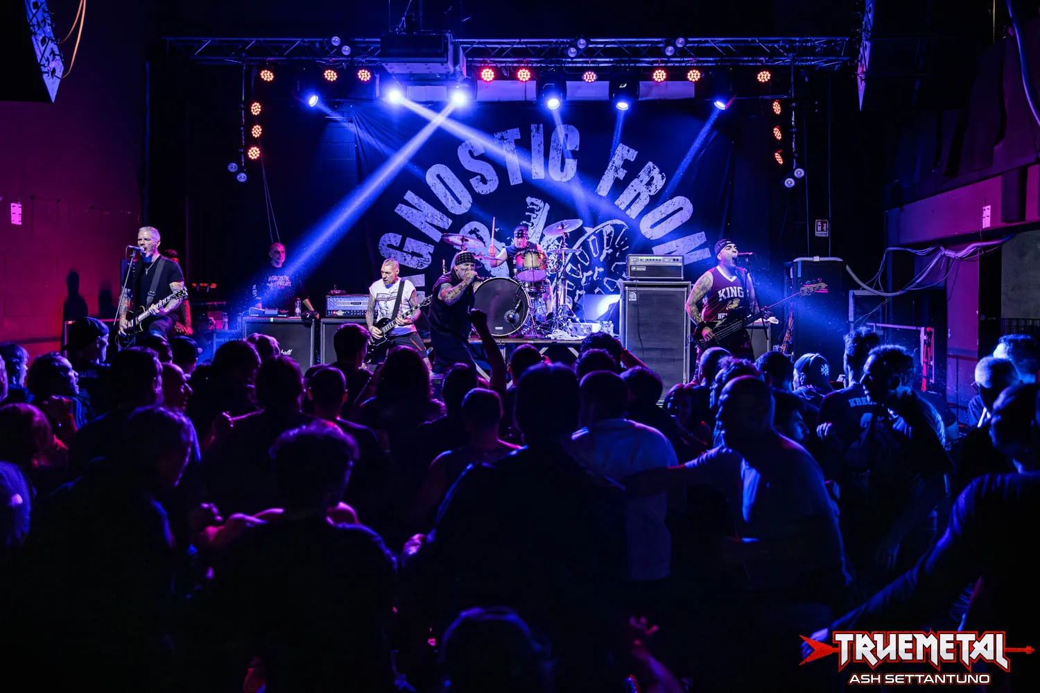 Photo Report: Agnostic Front + Wisdom In Chains + Raw Brigade @ Slaughter Club, Paderno Dugnano (MB) – 11/02/2026