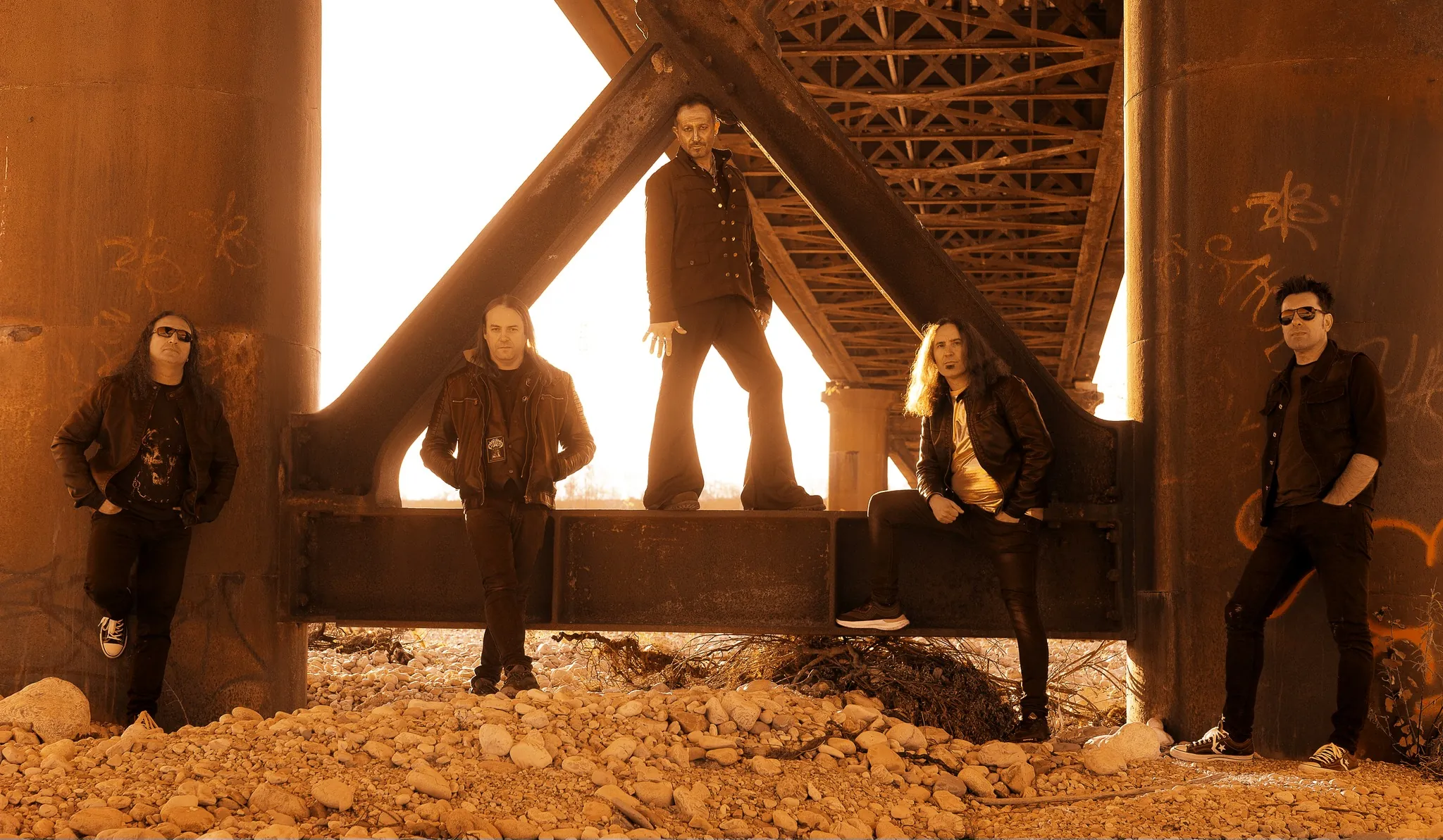 Revoltons: pubblicato l'album "Seventh Act of a Death Foretold" e il video per "Black Mantis"
