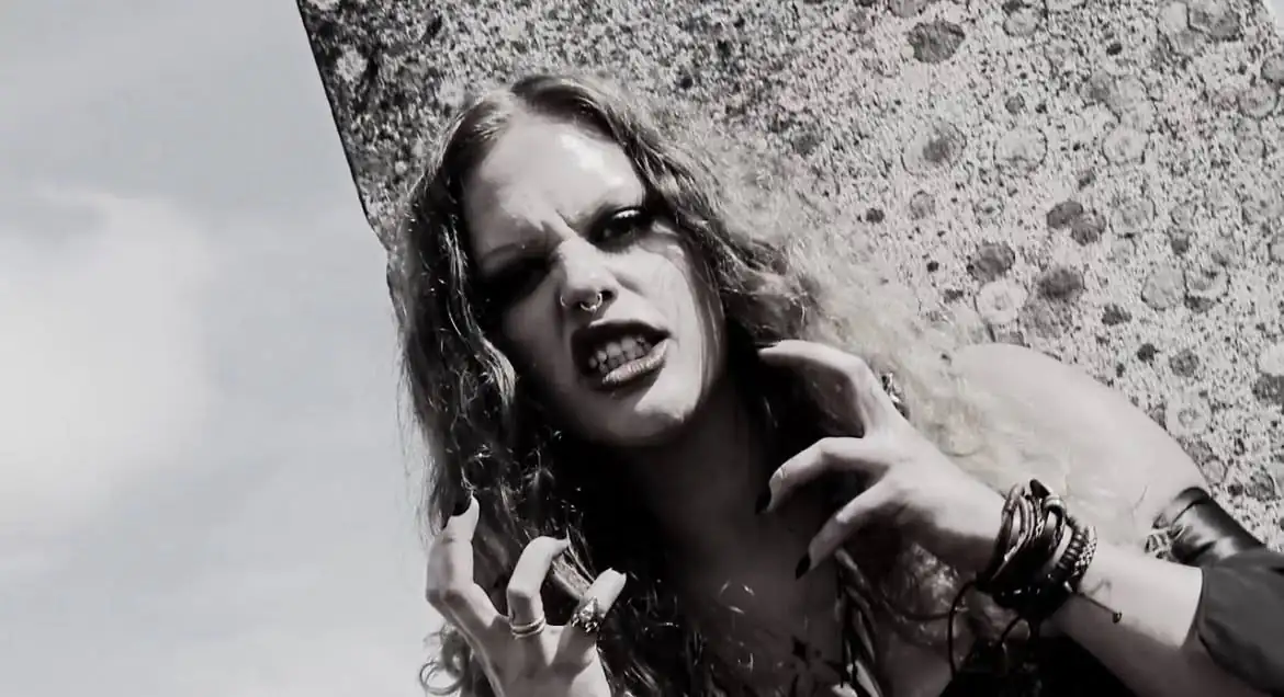 Mandy Manala: annunciato il nuovo album e pubblicato il singolo "Something Wicked"