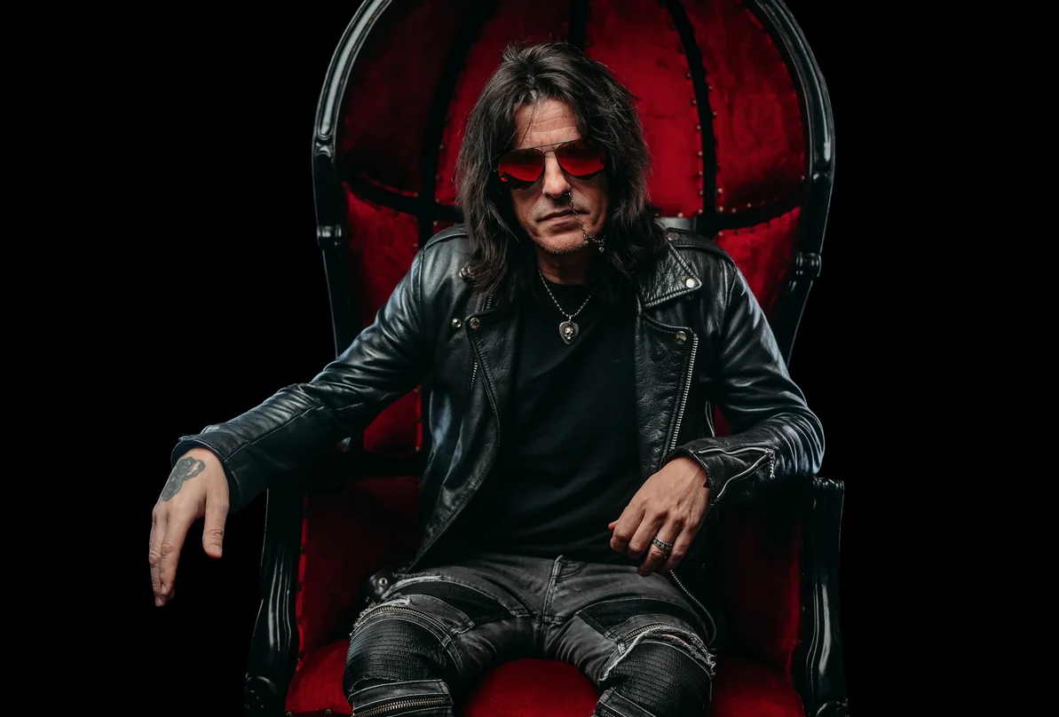 Skid Row: Rachel Bolan pubblica il terzo singolo "Memory"
