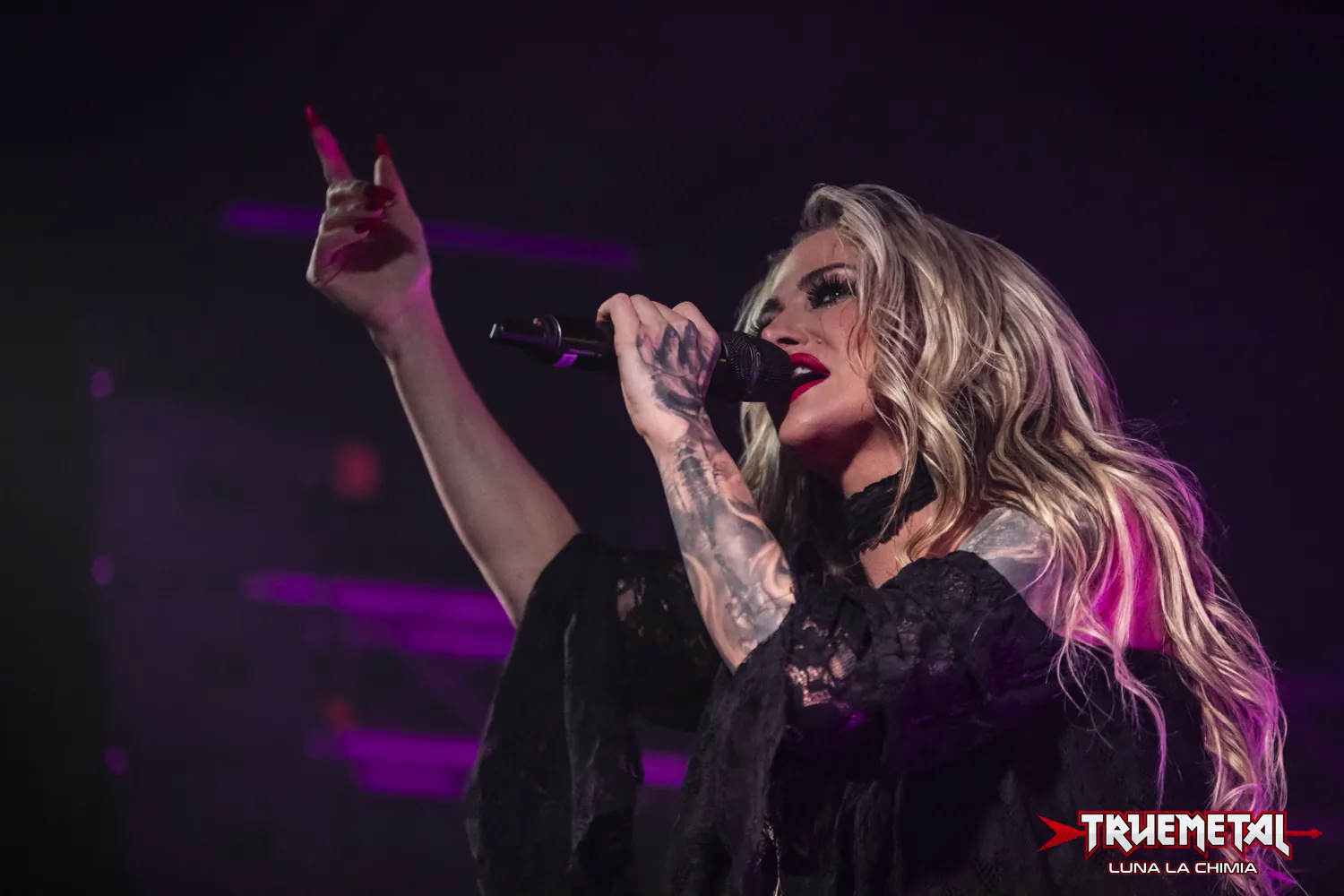 Butcher Babies-3