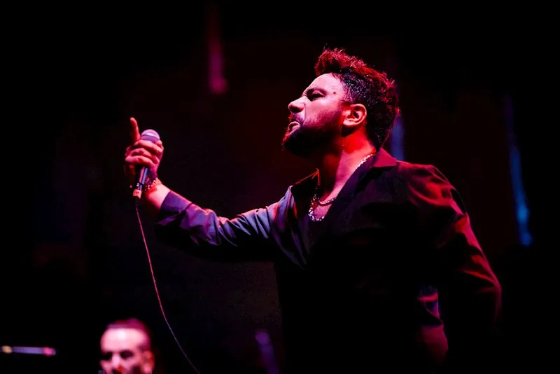 James Robledo: ascolta "Separate Ways", cover dei Journey