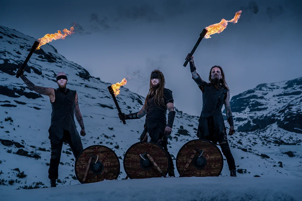 Uburen: nuovo singolo e lyric video "Brister i Vevet"