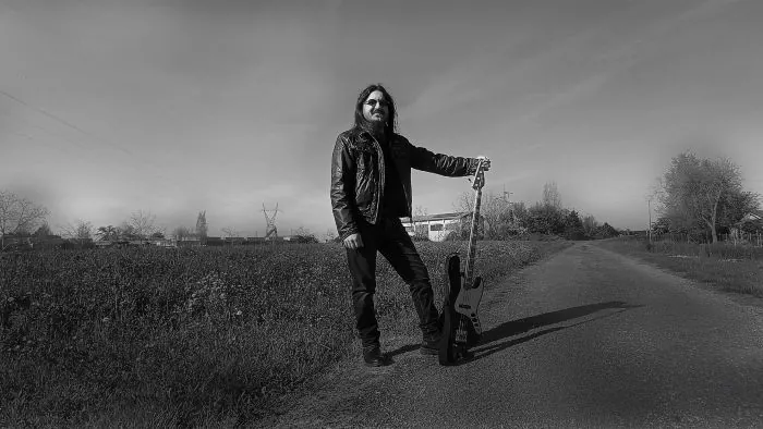 Frank Julian: disponibile il nuovo singolo "Vecna"