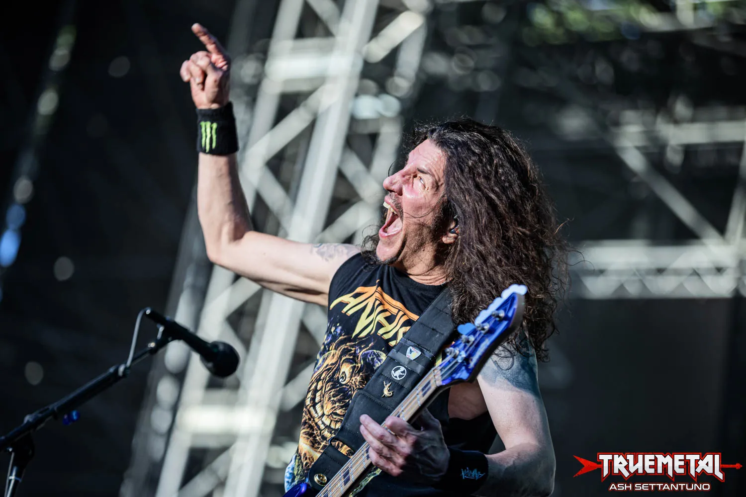 Anthrax: Frank Bello parla dell'evoluzione nel sound di "Cursum Perficio"