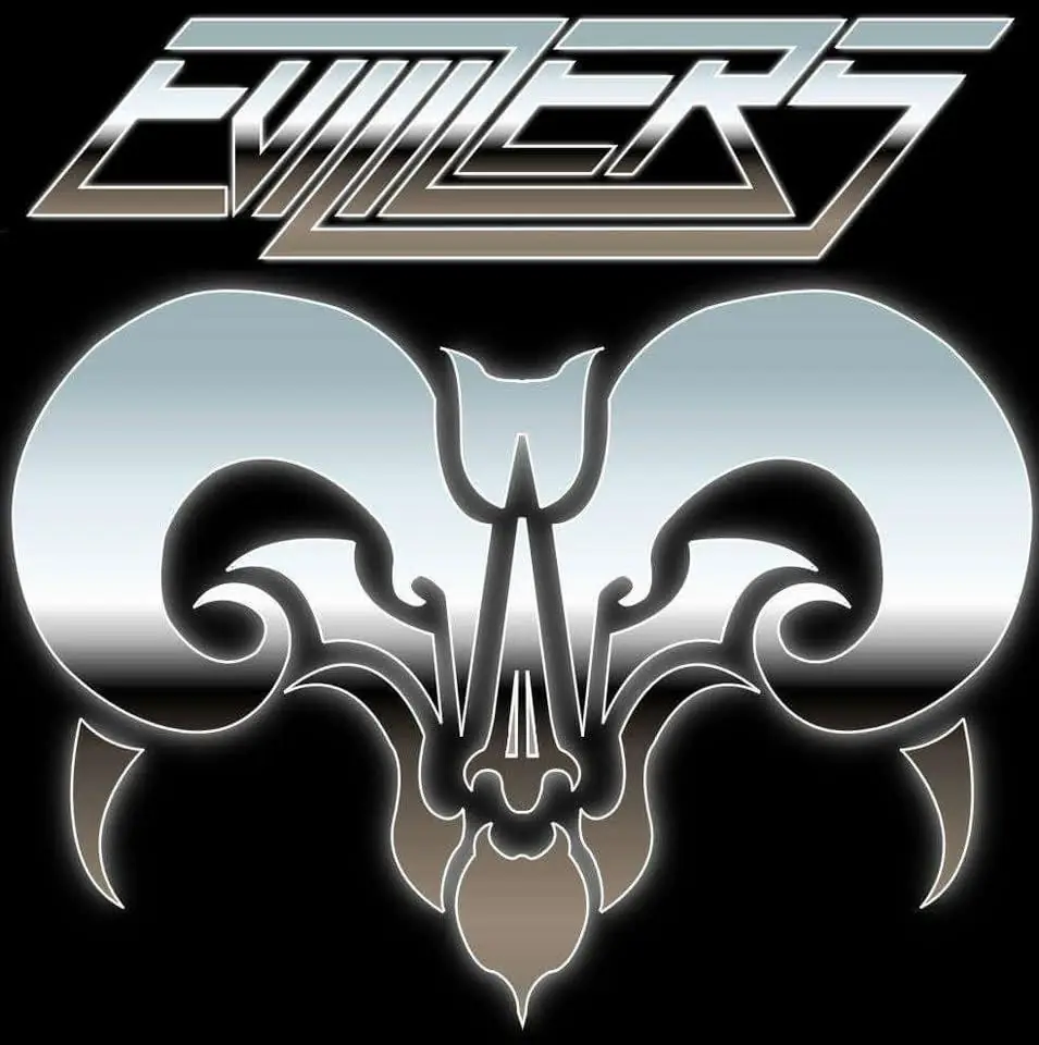 Evilizers: cambia la line-up