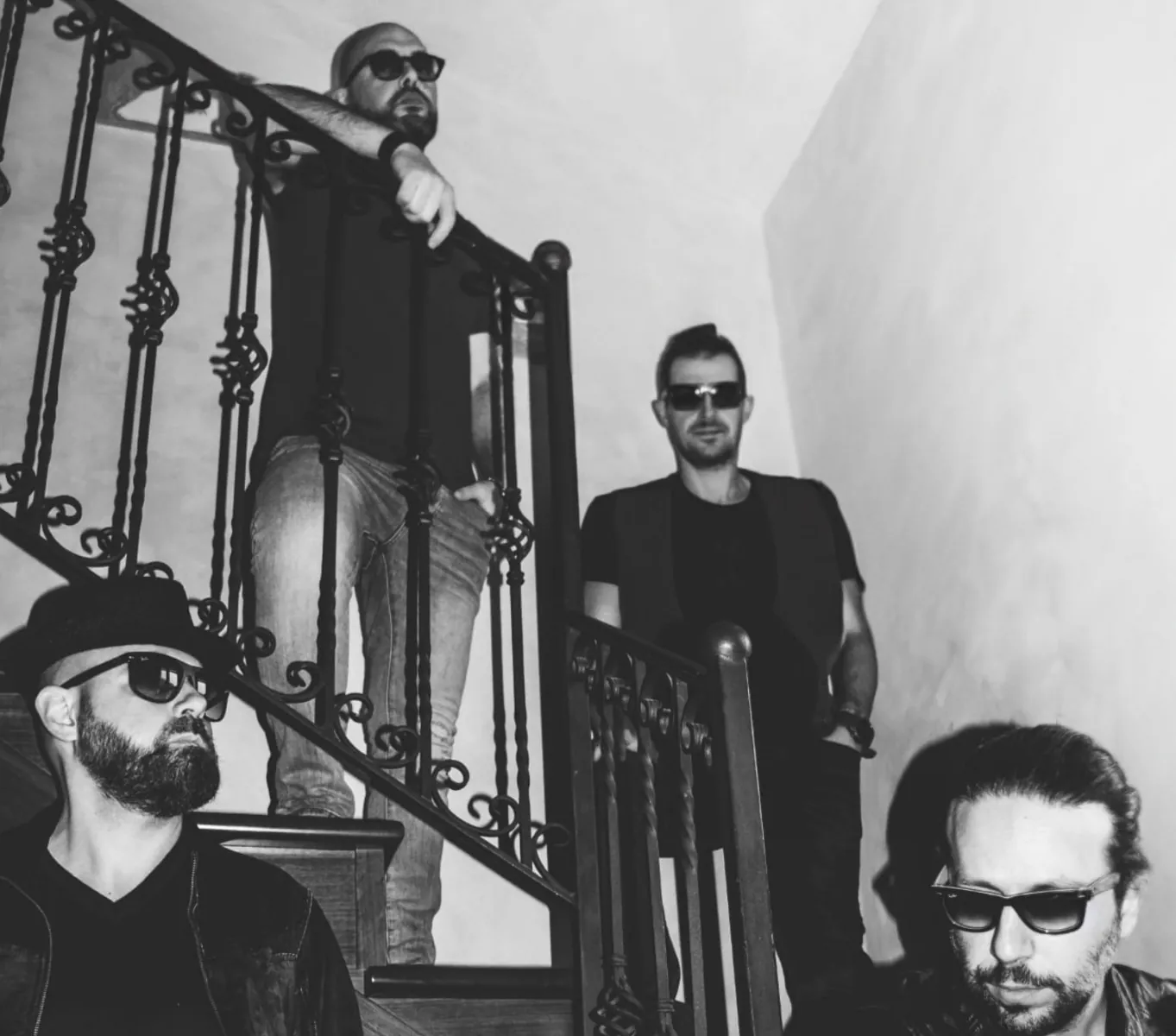 3 O' Clock: il video del nuovo singolo "Warm Me Up"