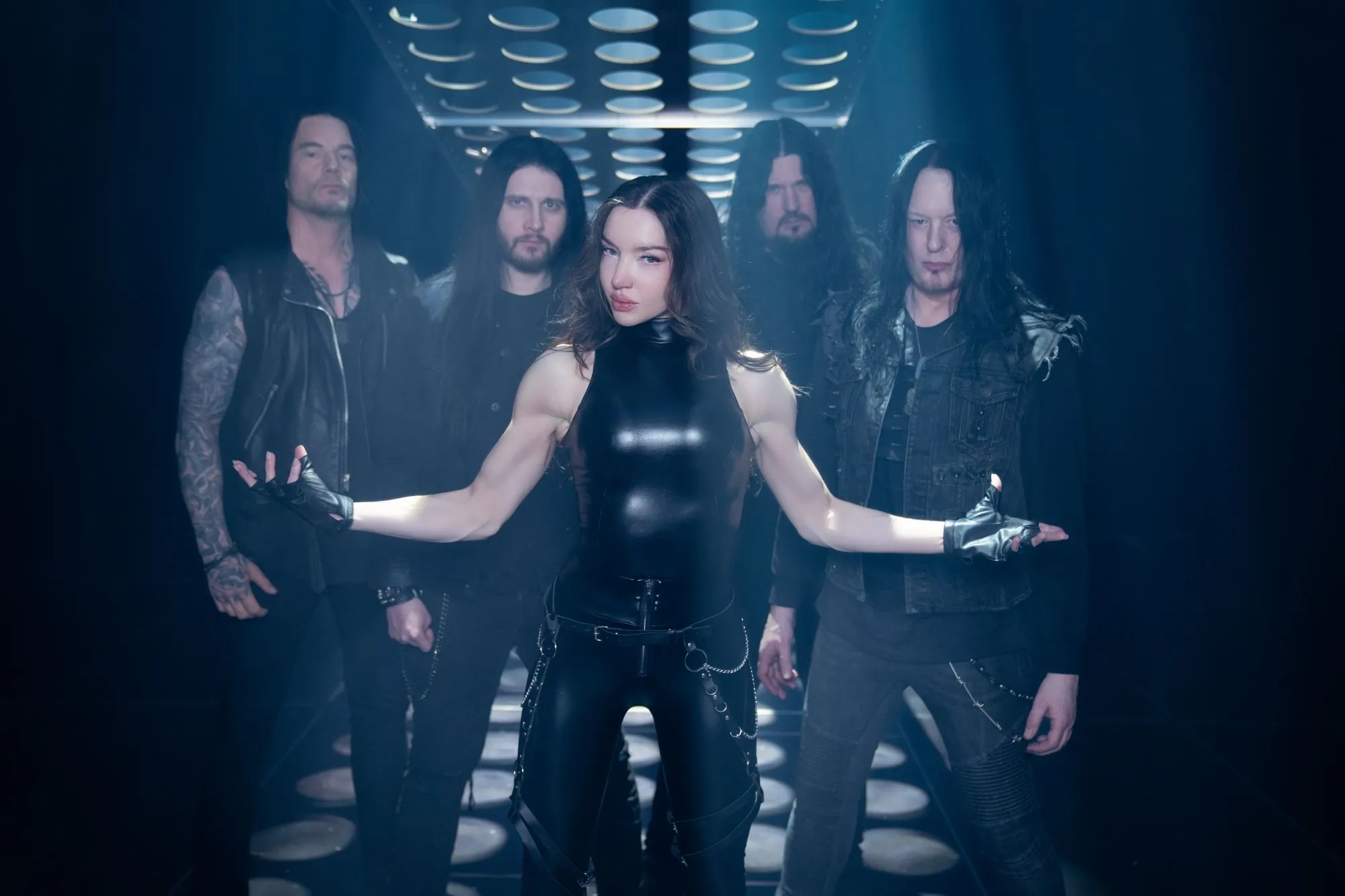 Arch Enemy: il live video di "Nemesis" con la nuova cantante Lauren Hart