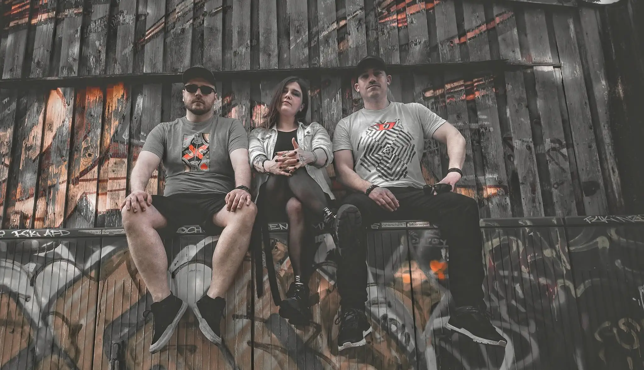 Rising Alma: il lyric video di "Colors Flow All Around Us"