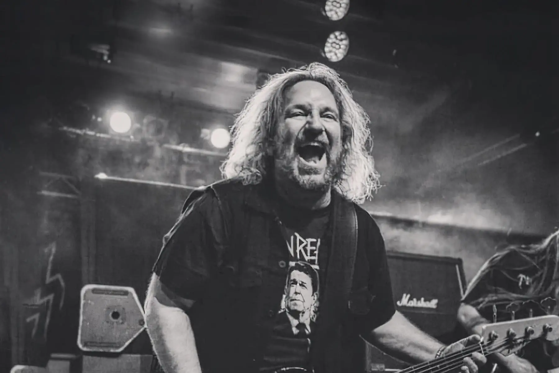 Sacred Reich: Phil Rind parla del nuovo album "Into The Abyss"