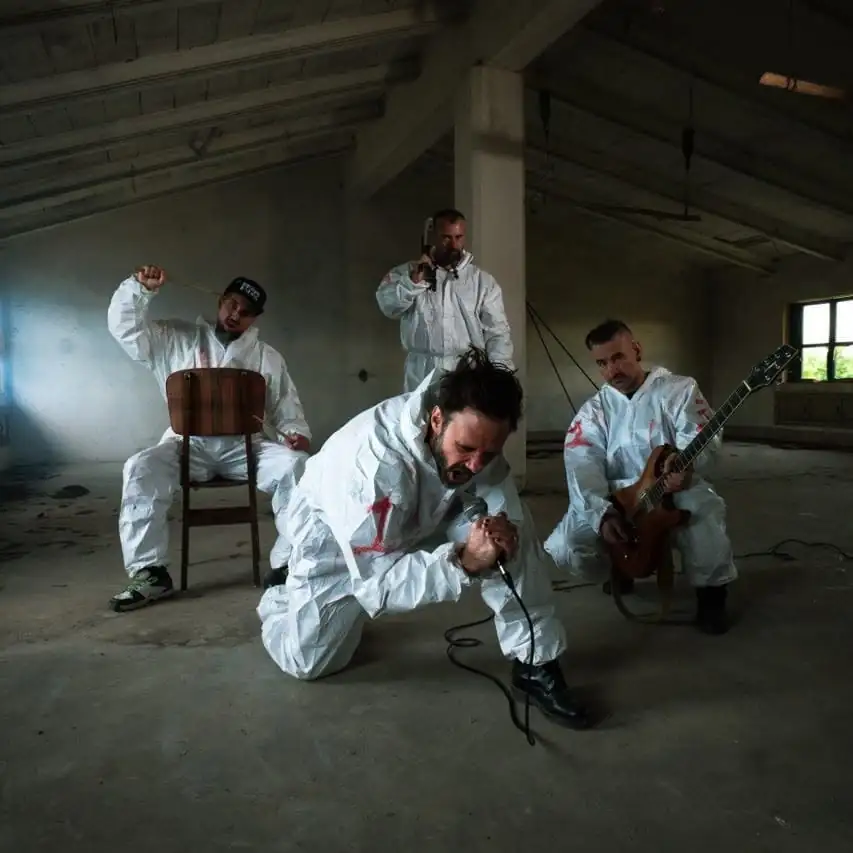 Total Thirteen: pubblicato il video del singolo 'Season'