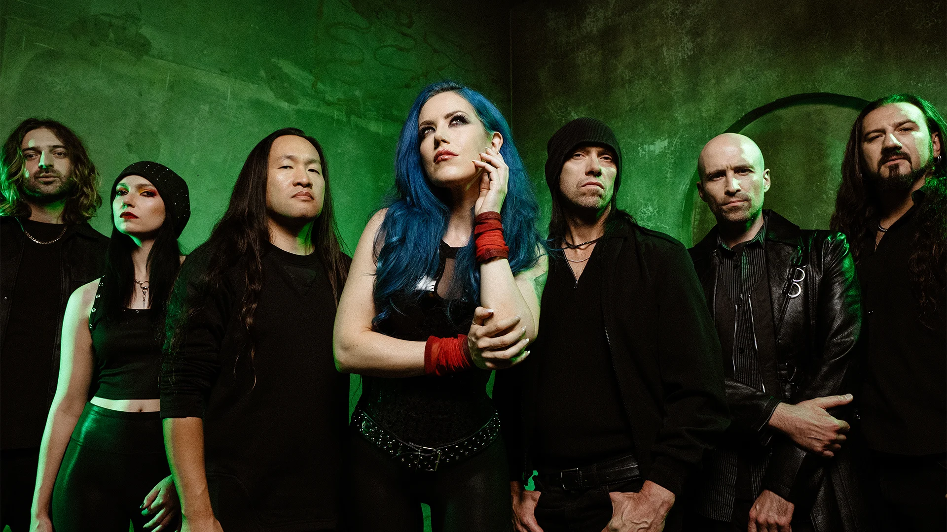 DragonForce: annunciato il nuovo album con Alissa White-Gluz, guarda il video di "Hunger of the Beast”